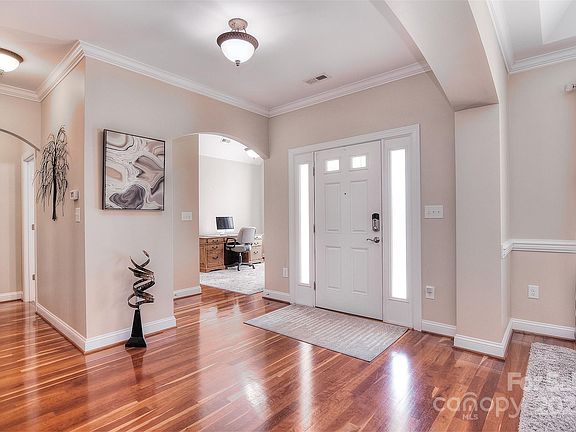 4th image of 102 W Vista View Pl