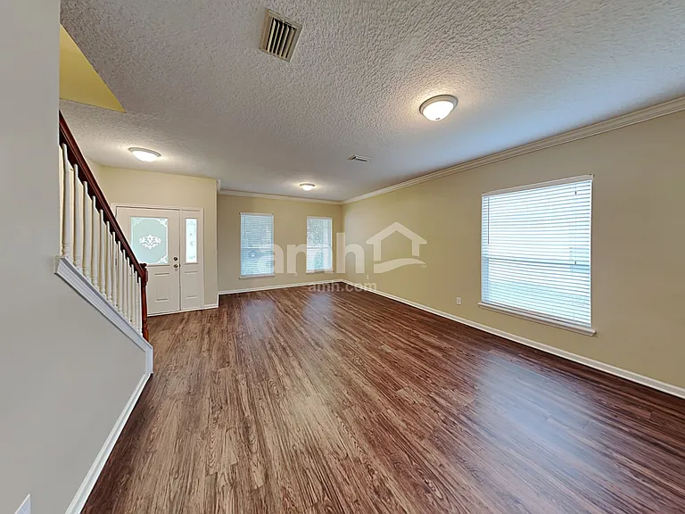 456 Evergreen Way — Photo 7