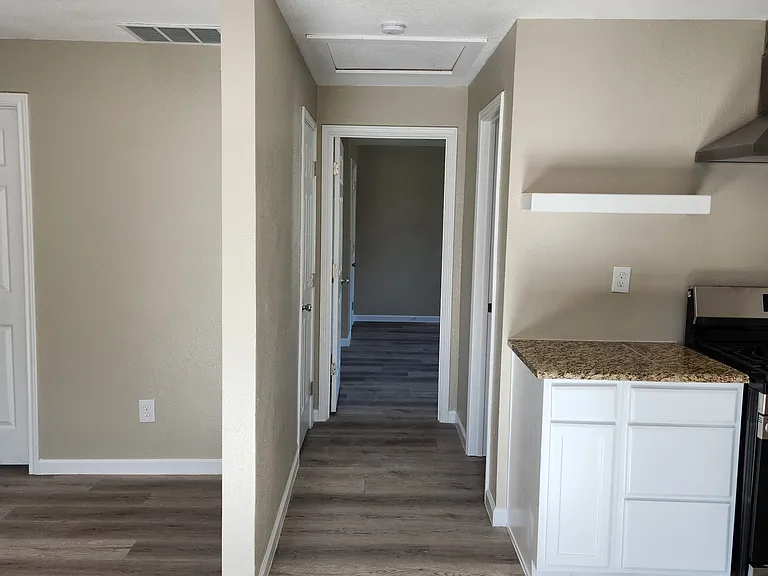 3818 Peoria St — Photo 10