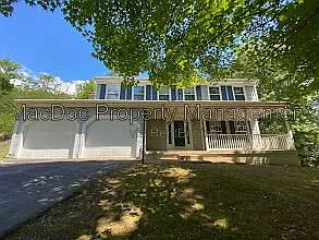 11304 Springfield Dr — Photo 2
