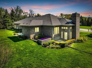 2132 Esquire Ln, Racine, WI 53406