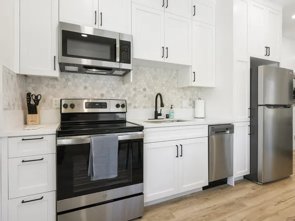 (undisclosed Address), San Marcos, CA 92069