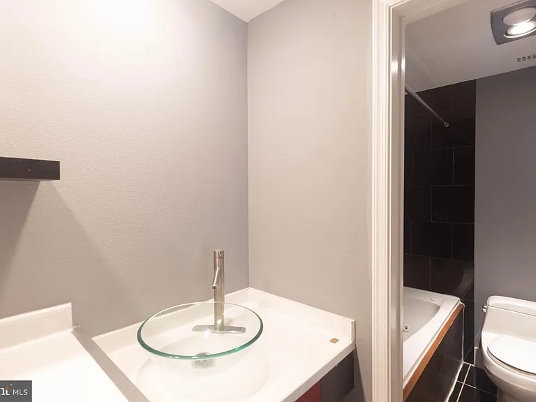 3701 S George Mason Dr #101N — Photo 8