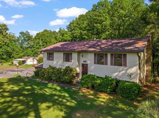 943 Huffstetler Rd, Maryville, TN 37803