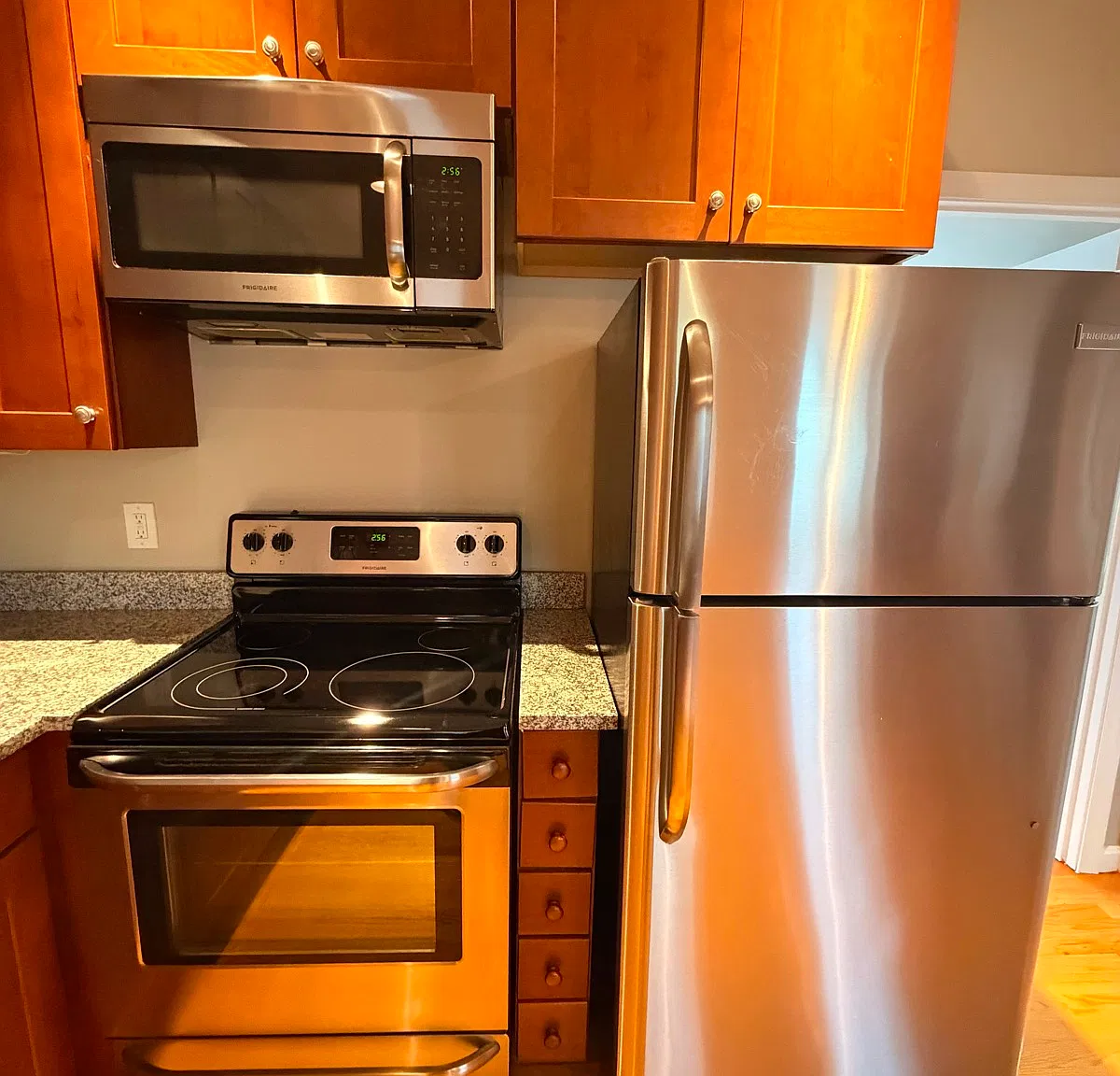 7 Pembroke Street Apartments — Photo 3