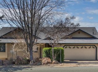 17135 Squirrelhill Rd, Hidden Valley Lake, CA 95467