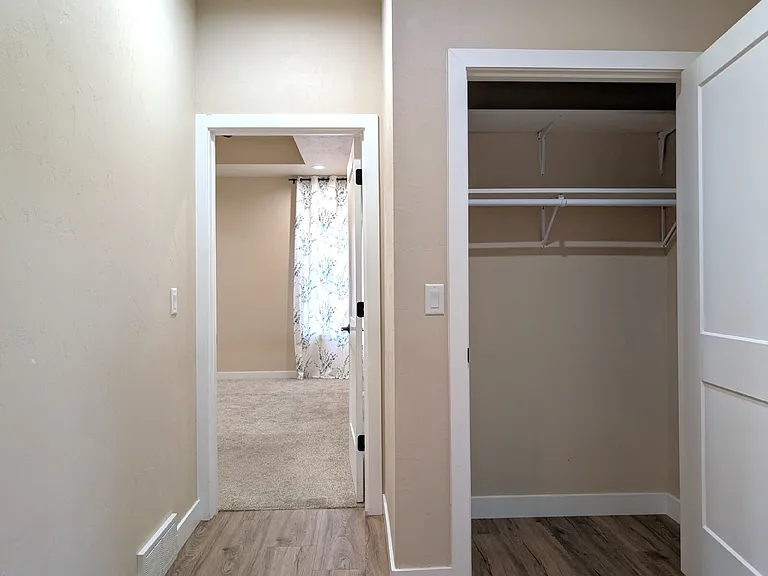 N8739 Connor Cir — Photo 33