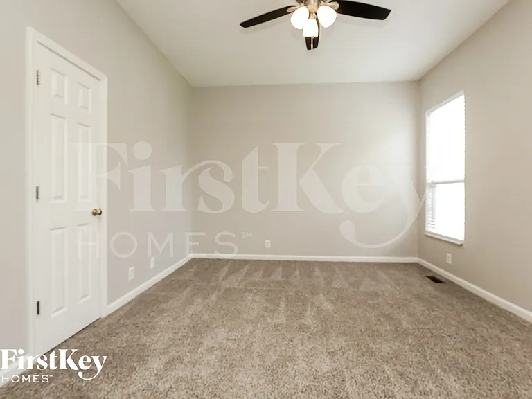 6005 Monroe Xing — Photo 12