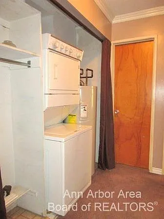 4206 Packard St #6 — Photo 16