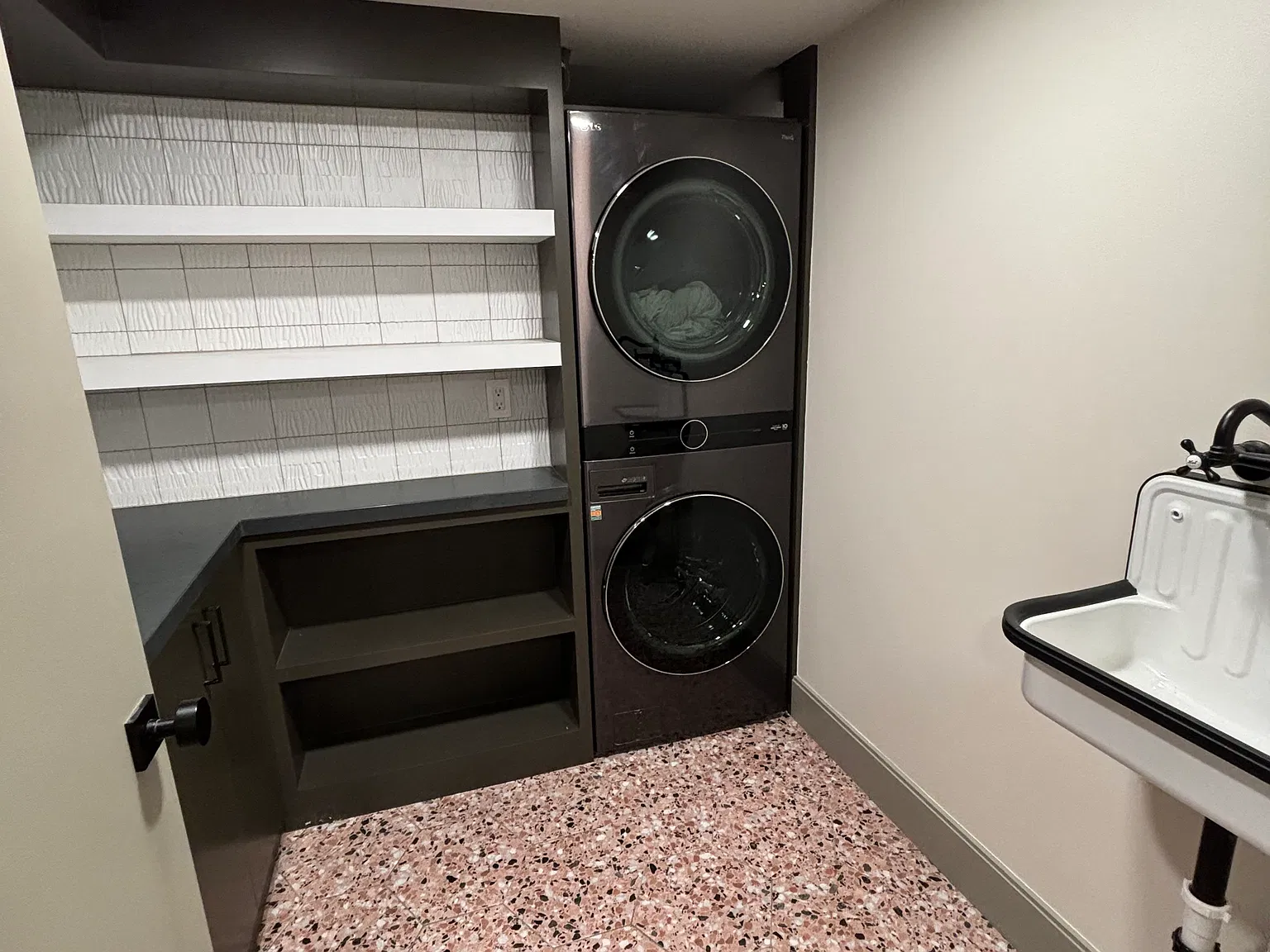 2 bed, 1144 sqft, $2,500 — Photo 2