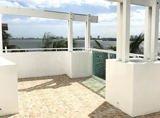 520 SW 29th Rd #TOWNHOUSE, Miami, FL 33129