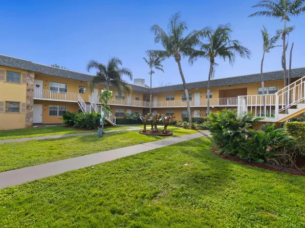 220 Croton Avenue #210, Lantana, FL 33462