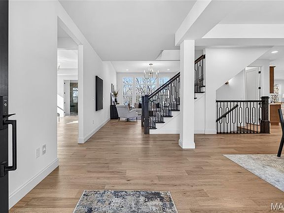 3rd image of 16641 Wycliffe Place Dr