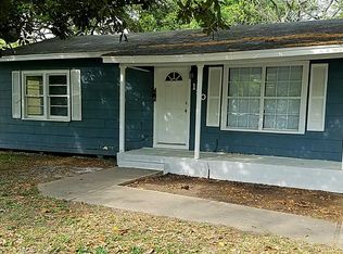 130 Barbara Dr, Clute, TX 77531