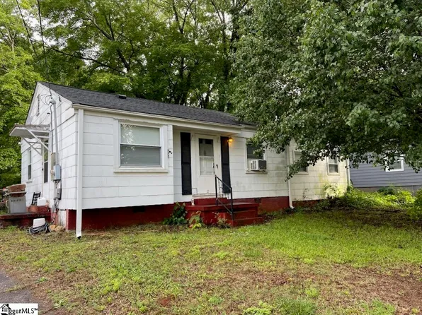 12 E Decatur St, Greenville, SC 29617