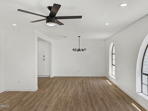 2nd image of 1450 E Ivyglen Street