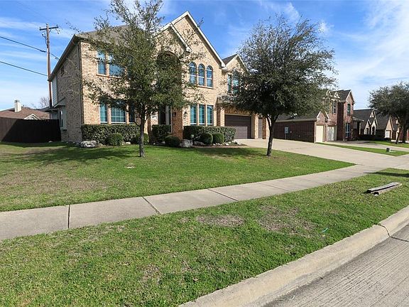 2nd image of 607 Oak Creek Dr
