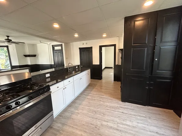 117 W Main St #A, New Freedom, PA 17349