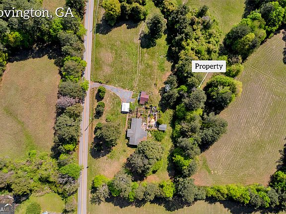 3rd image of 1025 Rocky Plains Rd