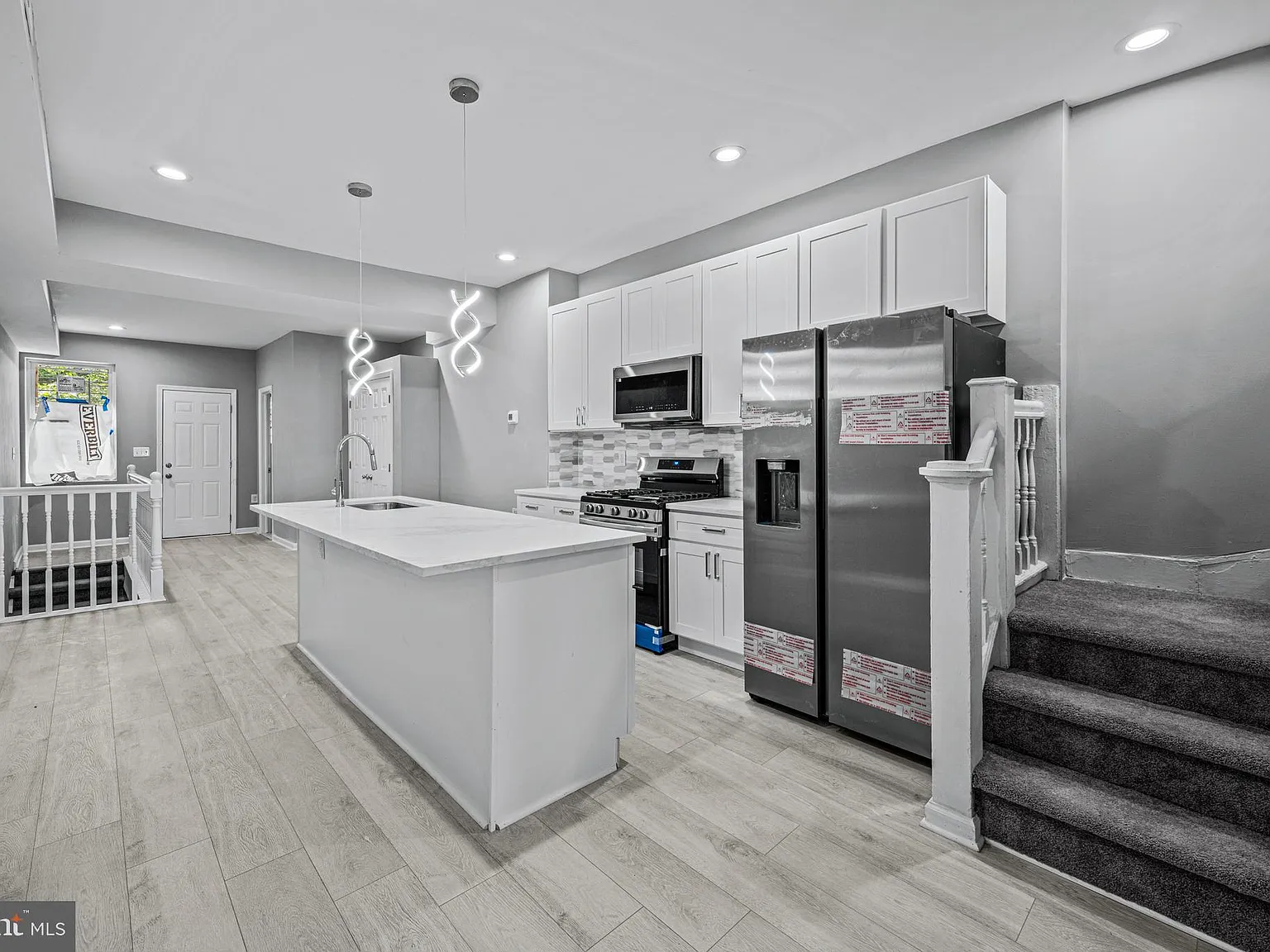 4 bed, 1425 sqft, $1,900 — Photo 2
