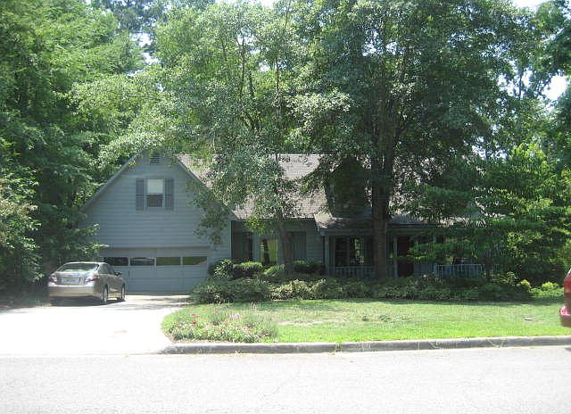 1st image of 613 Chimney Hill Cir S