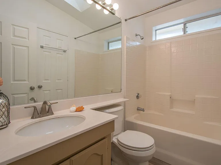 307 El Sueno Rd — Photo 5