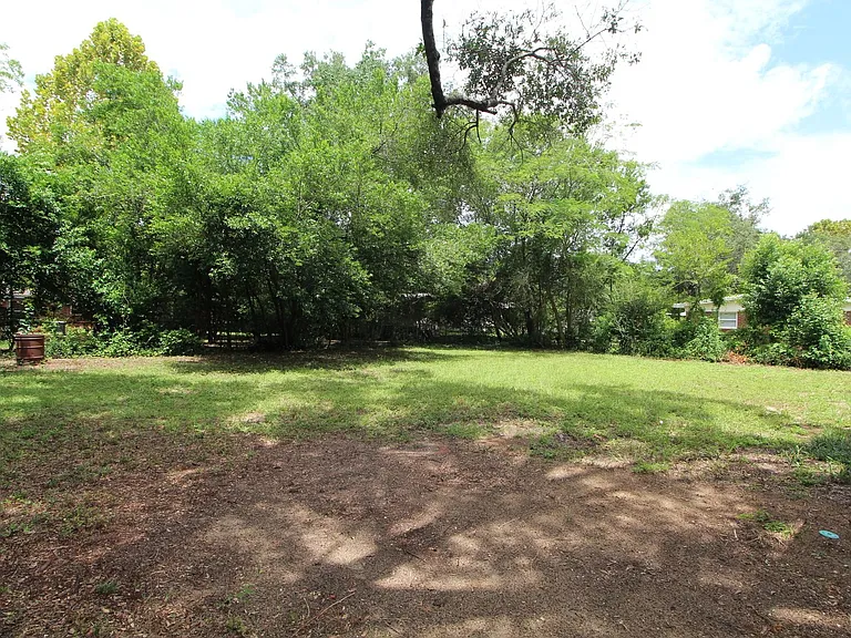 6037 Syrcle Ave — Photo 23