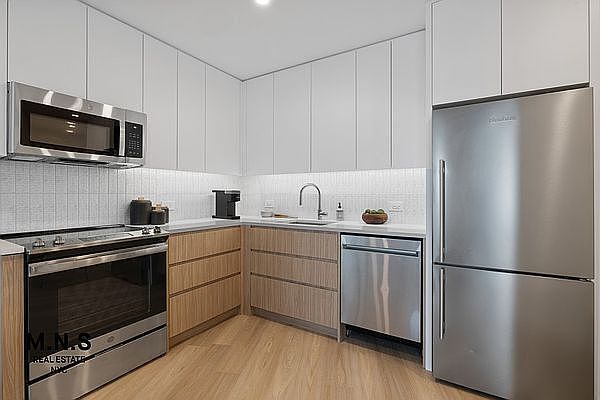 1st image of 540 Waverly Ave APT 9A