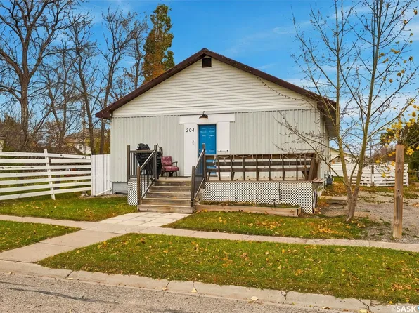 204 Main Street, Rouleau, SK S0G 4H0