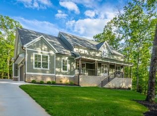 11570 Armstrong Rd, Soddy Daisy, TN 37379