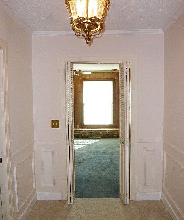 2nd image of 550 Wells Dr