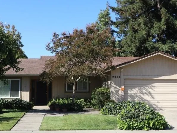 7211 Trousdale Pl, Stockton, CA 95207