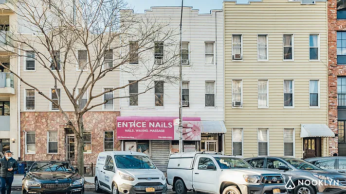 Rented by Nooklyn NYC LLC | media 25