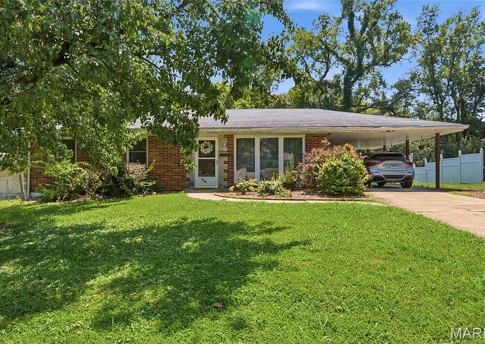 1st image of 808 Wilshire Dr