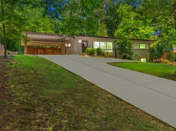 1492 Sagewood Cir, Stone Mountain, GA 30083