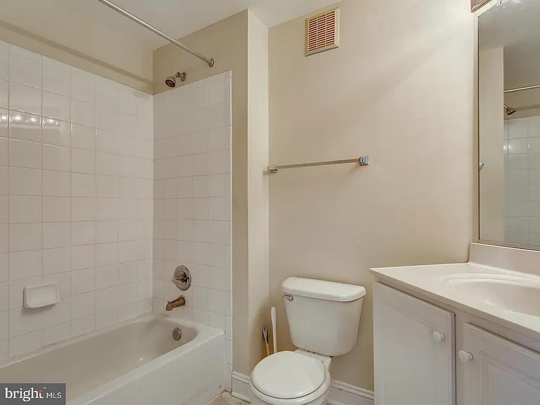 12828 Clarksburg Square Rd #302 — Photo 20