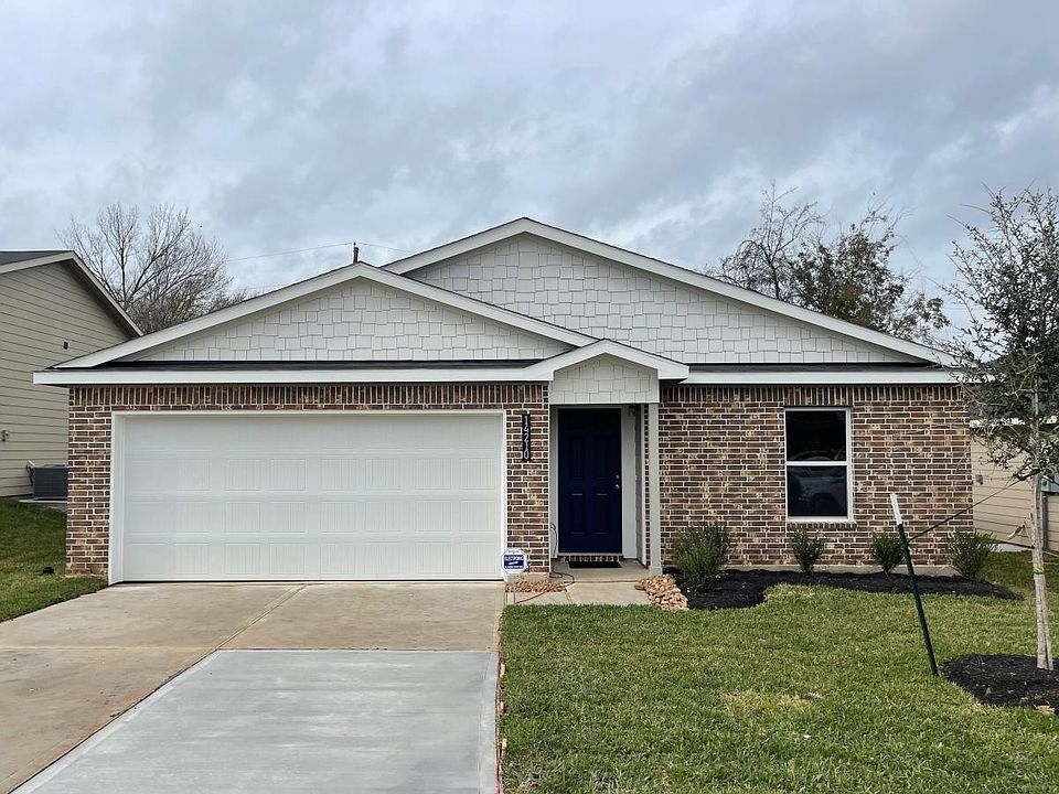 1st image of 14210 Green Pine Blvd