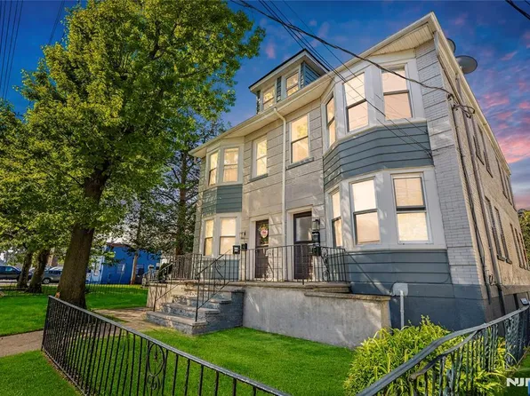 183 Bergen Tpke, Ridgefield Park, NJ 07660