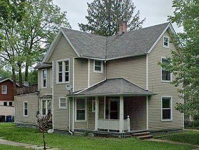 1st image of 3904 Archwood Ave #2
