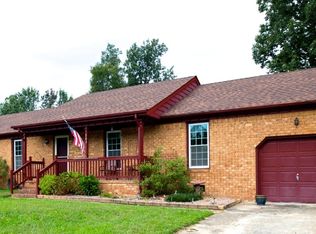 304 Fernwood Farms Ct, Chesapeake, VA 23320