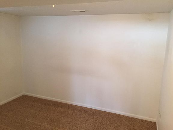 4th image of 295 E Mountain View Dr #1