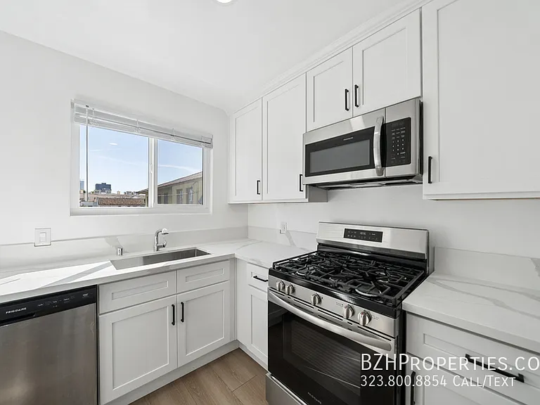252 S New Hampshire Ave — Photo 17