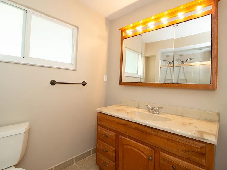 8321 SW 39th Ct — Photo 22