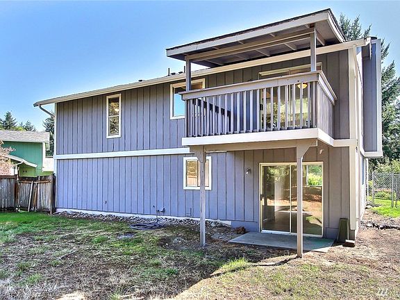 3rd image of 621 189th Street Ct E