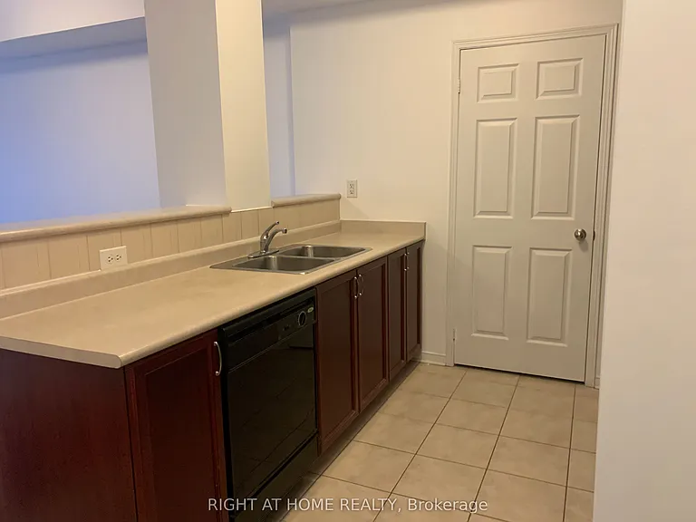 5170 Winston Churchill Blvd #413 — Photo 6