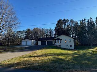 655 E Isle St, Isle, MN 56342