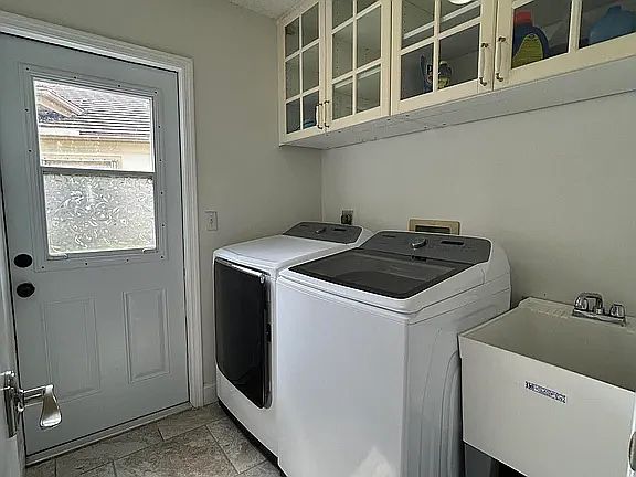 2nd image of 6376 Breckenridge Cir