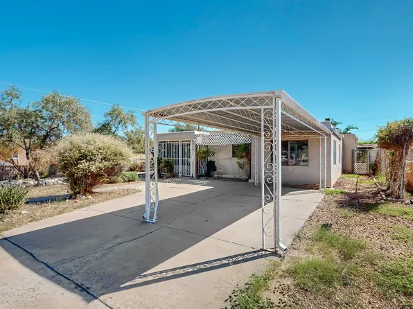 368 63rd St NW, Albuquerque, NM 87105