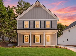 5224 Chattahoochee St, Flowery Branch, GA 30542