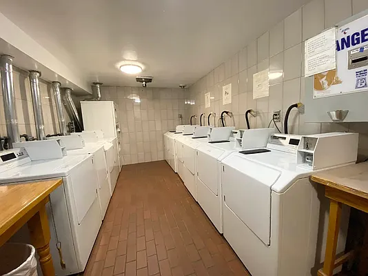 Rented by J PRESTON AND ASSOCIATES INC | media 16